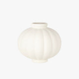 Weisse Ballonvase von Louise Roe aus Keramik